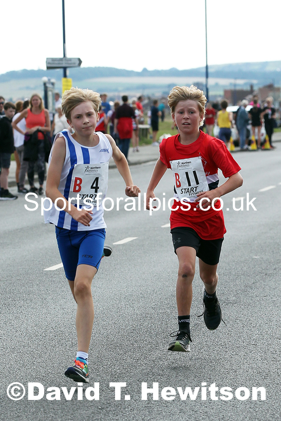 Boys under-13s 2021 Northern 6 and 4 Stage and Young Athletes Road Relays, Redcar. Photo: David T. Hewitson/Sports for All Pics